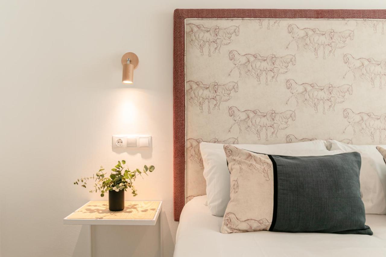 Isg Apartments Zaragoza-Free Parking Севиля Екстериор снимка
