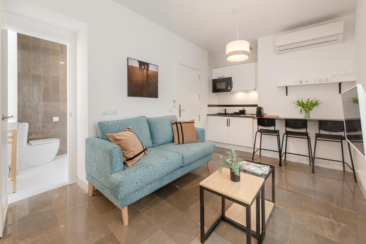 Isg Apartments Zaragoza-Free Parking Севиля Екстериор снимка