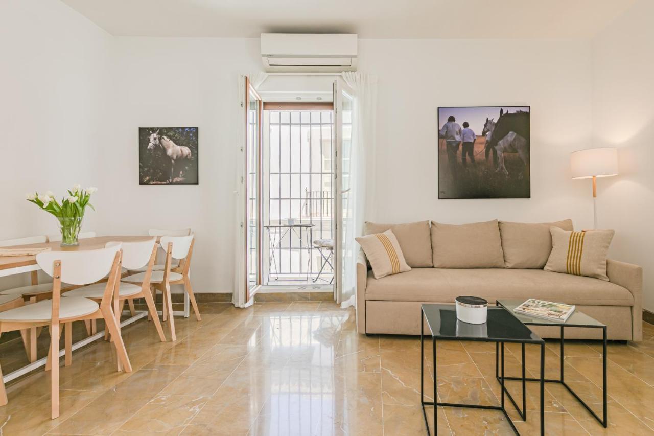 Isg Apartments Zaragoza-Free Parking Севиля Екстериор снимка