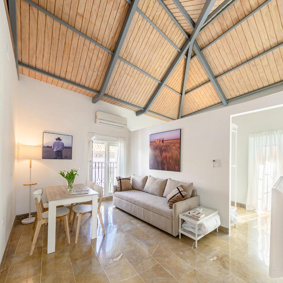 Isg Apartments Zaragoza-Free Parking Севиля Екстериор снимка