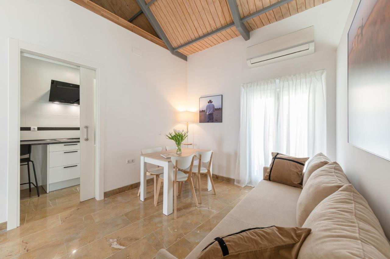 Isg Apartments Zaragoza-Free Parking Севиля Екстериор снимка